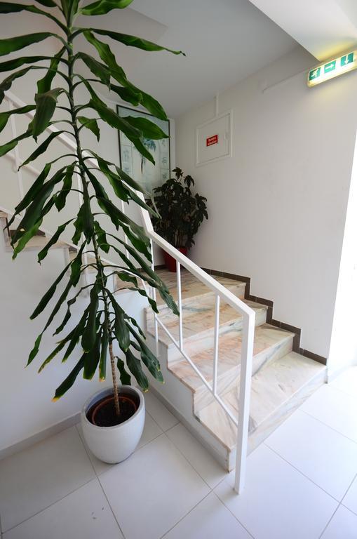 Guest House Boliqueime Luaran gambar