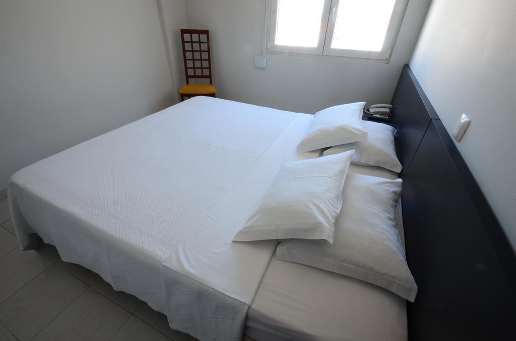 Guest House Boliqueime Luaran gambar