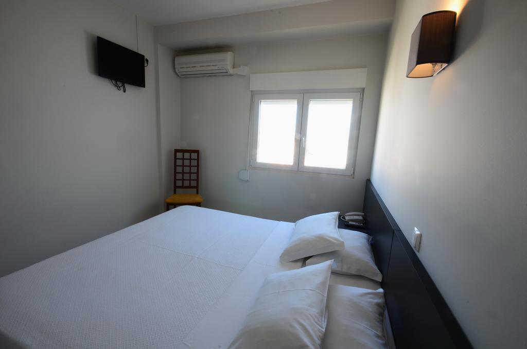 Guest House Boliqueime Luaran gambar