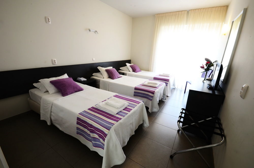 Guest House Boliqueime Luaran gambar