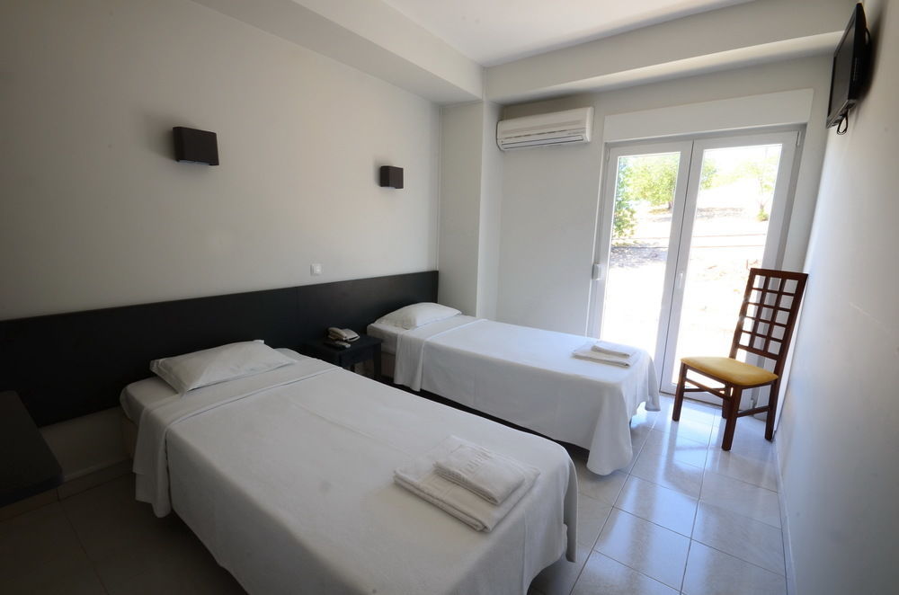 Guest House Boliqueime Luaran gambar
